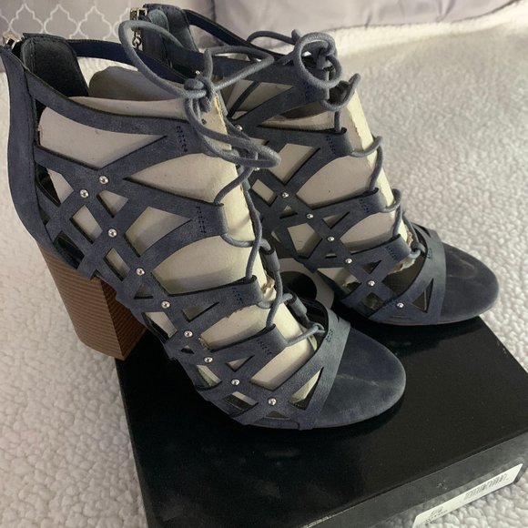 G by Guess Lace Up Sandal - Picture 4 of 8